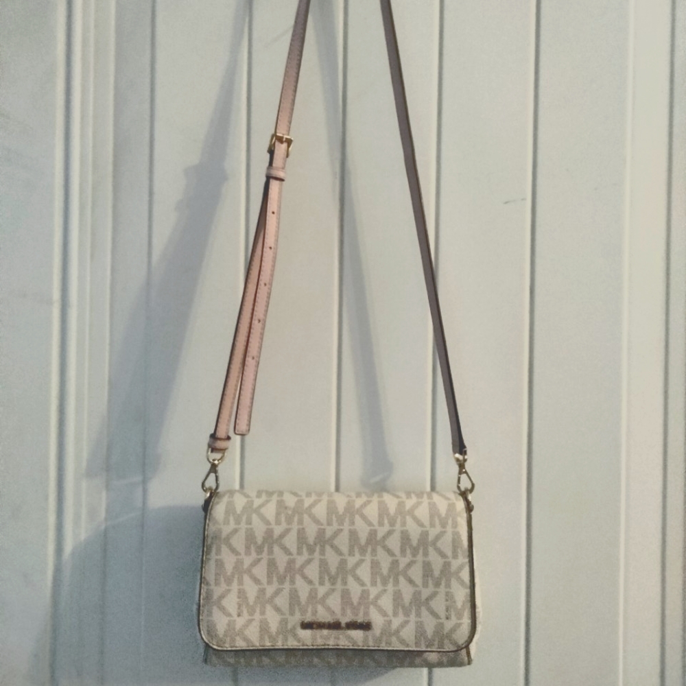 Michael kors handbags medium logo convertible crossbody